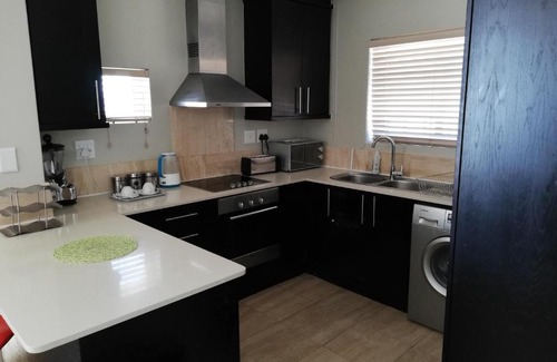Lagoon Beach Apartment | Lagoon Beach LB-1