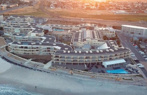 Lagoon Beach Apartment | Lagoon Beach LB-1