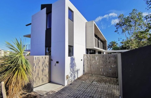 Onrus Villa | Lagoon House - connecting nature and architecture