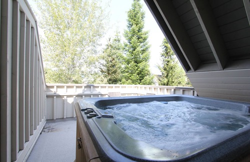 Village North Condo | Lagoons Condos by Whistler Retreats