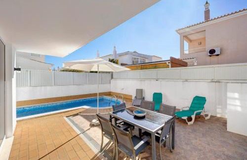 Porto de Mos House | Lagos Beach Pool Villa