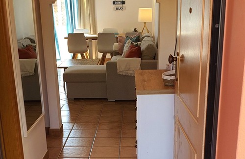 Chinicato House | Lagos Jardim de Meia Praia Town House