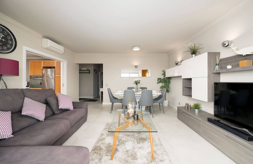 Lagos Apartment | Lagos Terrace With Pool by Homing