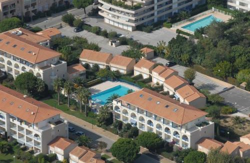 Le Lavandou Apartment | Lagrange Vacances Le Domaine d’Azur et Tahiti Park