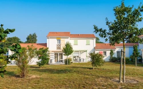 Bourgenay Resort | Lagrange Vacances Le Village de la Mer