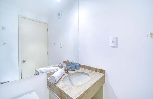 Algarrobo Apartment | Laguna Beach
