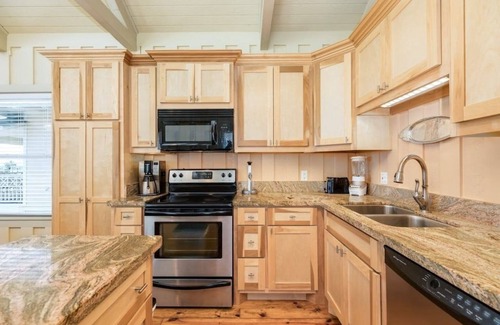 Galveston Cottage | Laguna Harbor Cottage