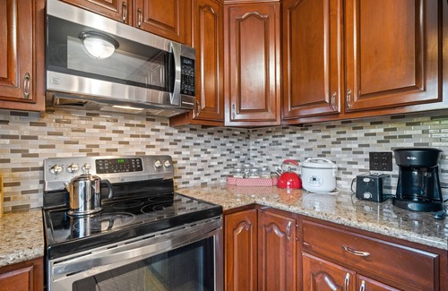 Laguna Hills House | Laguna Hills Home Near Beach w/Massage Recliners, Fire Pit, Game Room & 70" TV
