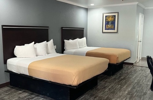 San Juan Capistrano Hotel | Laguna Inn & Suites