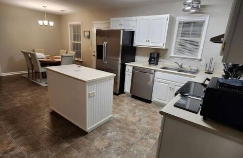Statesboro House | Laid-back Living at The Landings. Family & Pet friendly!