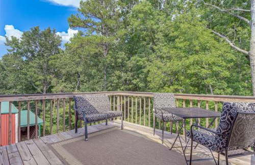 Cartersville Apartment | Lake Allatoona Area Studio with 2 Decks and Farm Views