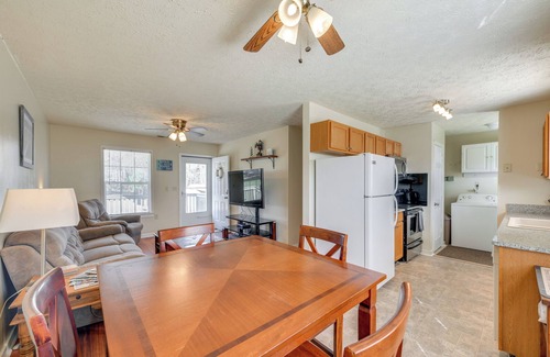 Mineral House | Lake Anna Getaway w/Fire Pit + Dock Access!