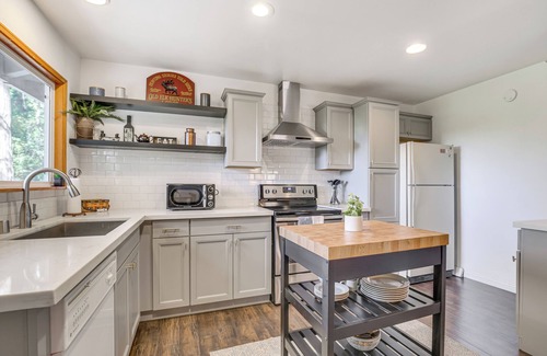 Cedar Glen Cabin | Lake Arrowhead Retreat By Snow Valley Mtn Resort!