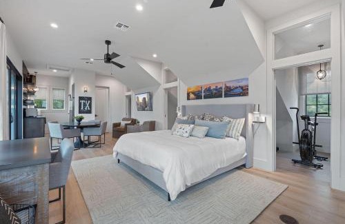 Renaissance Park House | Lake Austin Overlook