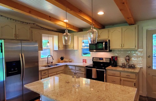 Blue Ridge Cottage | Lake Blue Ridge n10 minutes to downtownnEnjoy year-round mountain and lake views