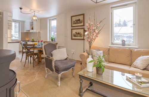 Ukanc Ski Chalet | Lake Bohinj Ski & Lake Cottage - Walk to Skiing!