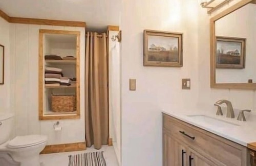 Gallatin House | Lake Cabin Near Avondale, Lake Access