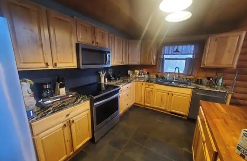Anderson Cabin | Lake Cabin