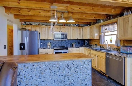 Anderson Cabin | Lake Cabin