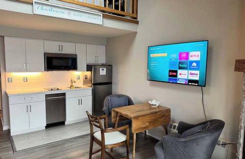 Charlevoix Condo | Lake Charlevoix Lakeview Escape