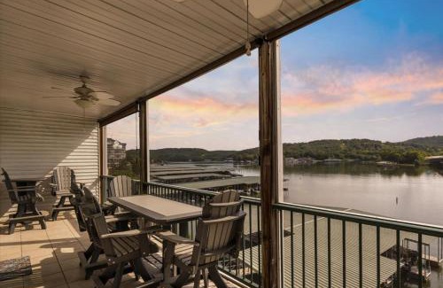 Camdenton House | Lake Condo
