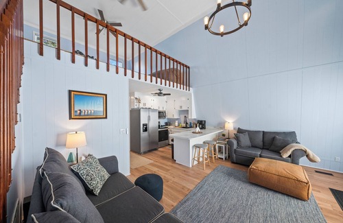 Chapin House | Lake Cottage in Chapin with Private Dock