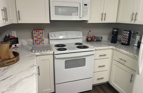 Sparta Cottage | Lake Cottage minutes away from downtown Sparta