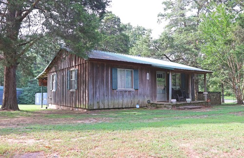 Drasco Cabin | Lake Cottage On Greers Ferry Lake