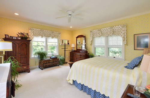 Oconomowoc House | Lake Country Retreat- 35 Minutes from Democratic Convention in Milwaukee