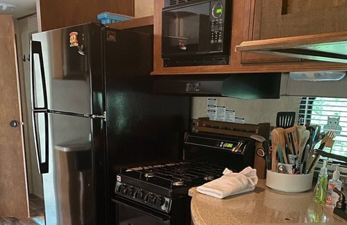 Nancy RV Rental | Lake Cumberland Camper Rental, 2 miles from Wolf Creek Marina