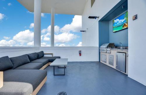 South Eola Apartment | Lake Eola Corner 3 BDRM Suite