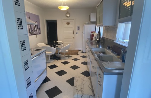 Ashtabula Cottage | Lake Erie lighthouse view renovated 1930’s fisherman’s cottage get away!