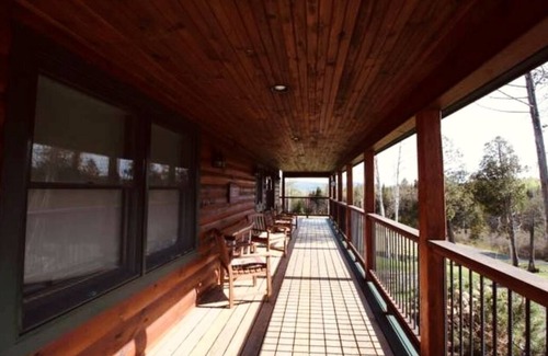 Rangeley House | Lake Escape; Sleeps12, hottub, gameroom & UTV, Direct Snowmobile
