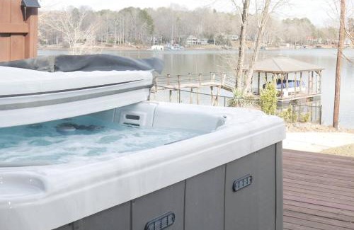 Sherrills Ford House | Lake Escape