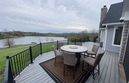 Lexington House | Lake/Farm Retreat-Getaway