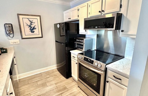 Cornelius Condo | Lake front 2Bedroom & 2bath condo