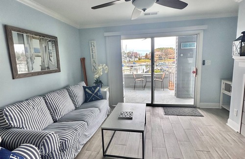 Cornelius Condo | Lake front 2Bedroom & 2bath condo