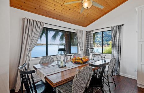 Clear Lake House | Lake front 4 bed rooms