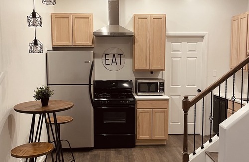 Paw Creek House | Lake front home away from home