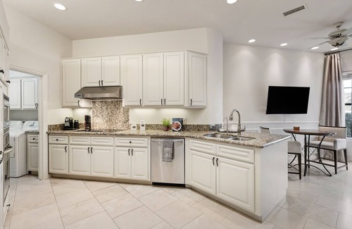 Mountainview Lake Estates House | Lake front home in Scottsdale!