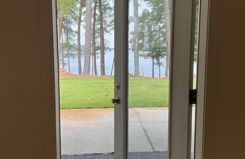 Anderson House | Lake front home with a million dollar view