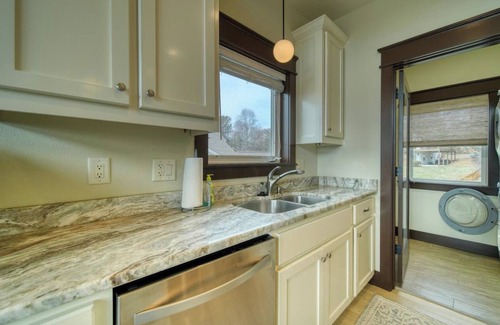 Cedar Cliff House | Lake Front Home with Stunning lake and mountain views