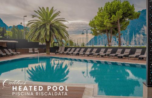 Riva del Garda Hotel | Lake Front Hotel Mirage
