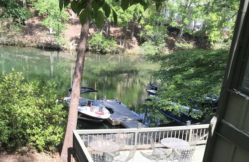 Waleska House | Lake Front in Cove.....Pet Friendly With Huge, Enclosed Water Level Deck
