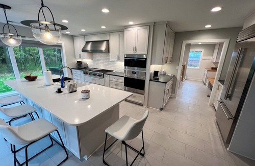 Port Washington House | Lake Front Retreat with Hot Tub
