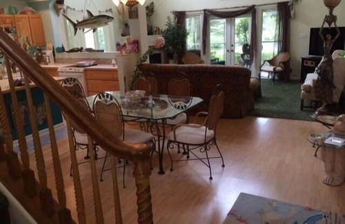 Bethany Beach House | Lake Front Sea Colony - fitness center, ocean pools, 2 new king beds, 8 bikes