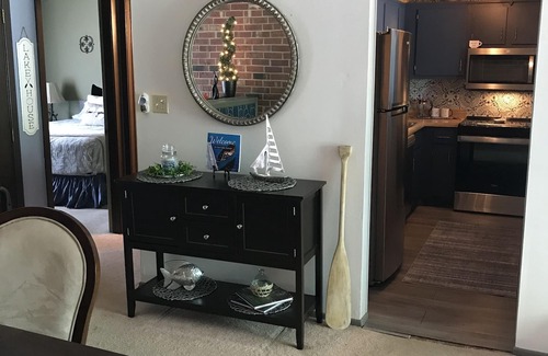 Lake Geneva Condo | Lake Geneva Area Lakeside Retreat! Close to Golf, Shopping, Restaurants & More!