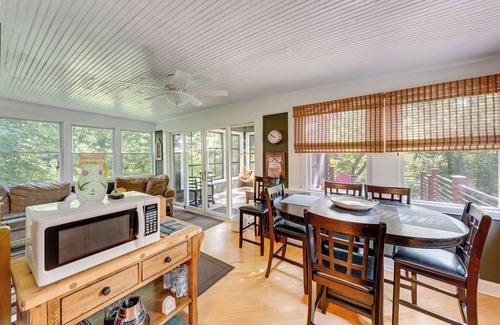 Williams Bay House | Lake Geneva Family Gem w/Fenced Dog Run!
