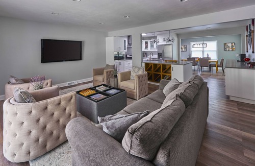 Country Club Estates House | Lake Geneva Home with bar and games in basement!