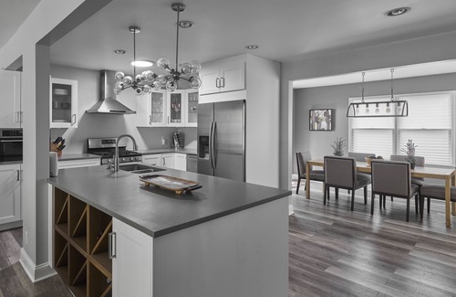 Country Club Estates House | Lake Geneva Home with bar and games in basement!